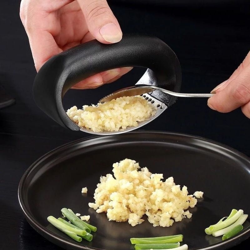 Stainless Steel Garlic Masher Garlic Press Household Manual Curve Fruit Vegetable Tools Kitc hen Gadgets
